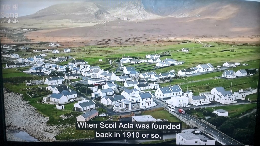 Achill looking go hálainn on #SlínaB ar @TG4TV