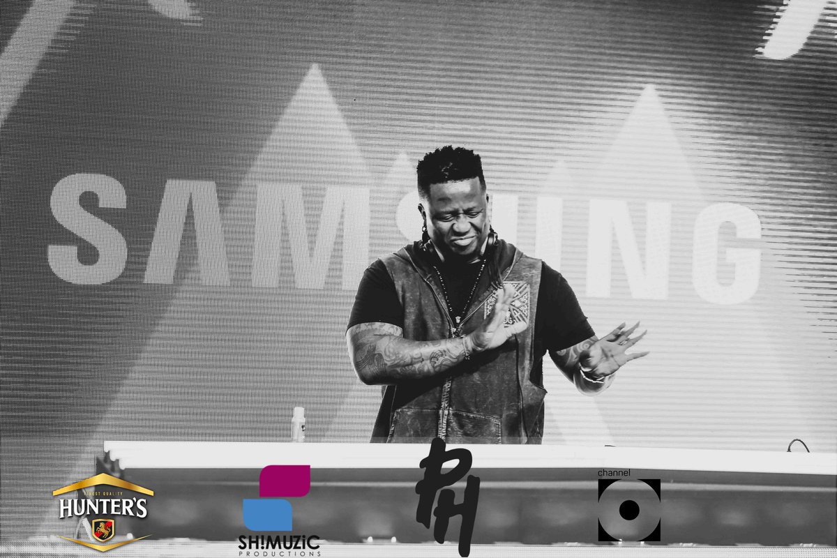 MansNotCorrupt1's tweet photo. Retweet to Welcome n Appreciate the Big Dwag 💪🏾 DJ Fresh 🙌🏾👊🏾🔥

🗣️ We love you @DJFreshSA ❤️🔥
🗣️ Serve us some fine tunes🔥🔥

You never dissapoint🤞🏾 Legend ✊🏾
@ChannelOTV @hunterscider #SingleAndMingle #IOnceDated
#LockdownHouseParty https://t.co/0OazBBlTwG