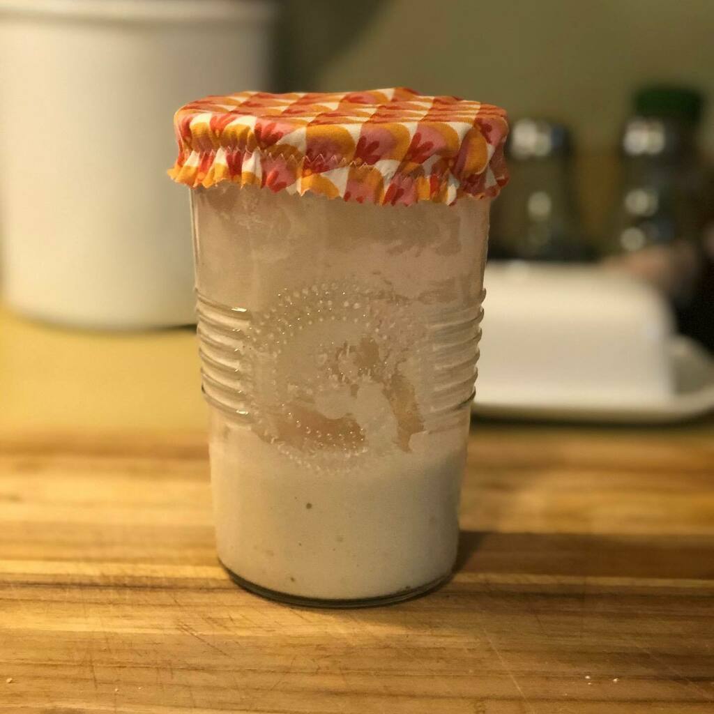 TredyChildren's tweet photo. Every sourdough starter needs a homemade shower cap, right? #sourdoughstarter #handmade Thank you for the inspiration @andreanaduffy 🍞🥨 https://t.co/MJ5rfG4Jwq https://t.co/JPL24nb674