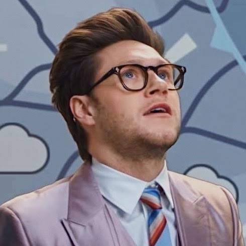 《niall horan in glasses: a short but necessary thread》