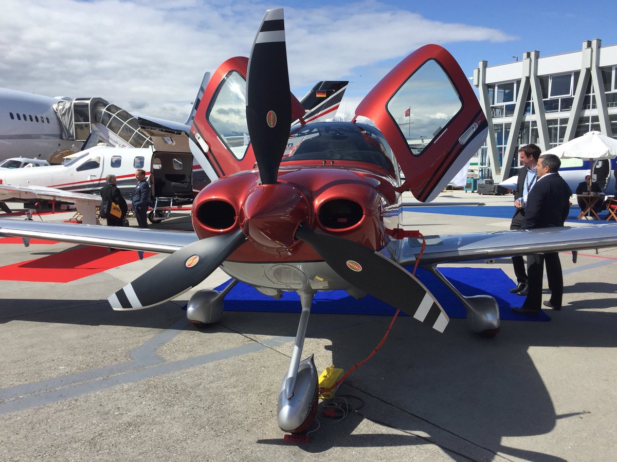 jwolfdc's tweet photo. @jetcitystar I was supposed to be in Geneva right now, gearing up for #EBACE2020. 😢 https://t.co/NMSwLcrczb