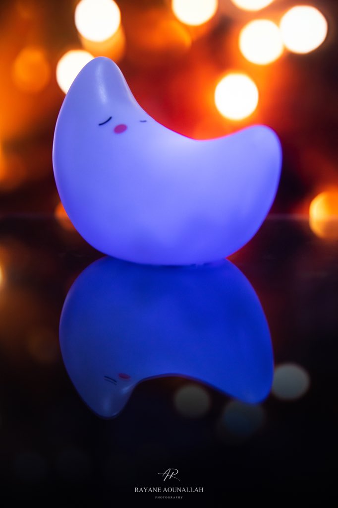 AounRayane's tweet image. وداعا يارمضان وداعا ياشهرالصبر والغفران 
وداعا يا شهر القرآن 🌸
انقضى رمضان وانصرمت أيامه ولياليه ولقد ربح الرابحون فهنيئا لمن صامه قياما و ايمانا واحتسابا 🌙
طاعة مقبولة و صياما مقبولا بإذن الله
 #EidMubarak