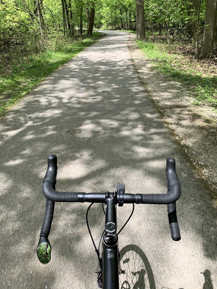 OPourchet's tweet photo. #BikeSafety and remembering the genuine talent of #NickyHayden! #69MilesForNicky #RideOnKentuckyKid #RideChi @RideCannondale https://t.co/TJnCLW0jEw