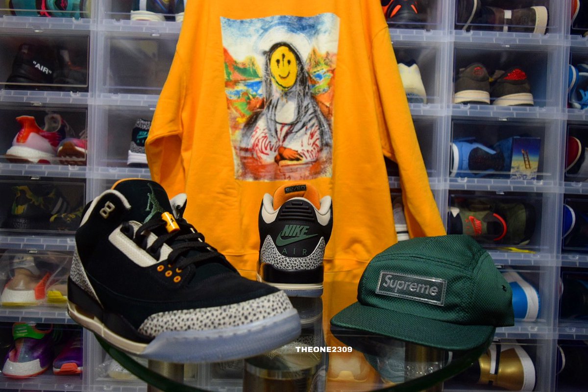JsForWeeks's tweet photo. Atmos or Susan’s? @snkr_twitr @kustoo @iAmTMCII @JamarroBrown @ComplexSneakers @GriseldaRecords @SneakerAdmirals @isaacpelayo @WESTSIDEGUNN @KiCKS0L0GY @RyShute4 @SeanEubanks001 @Stephypenguinoo #preyforparis #gxfr https://t.co/V3HdBA13Xr