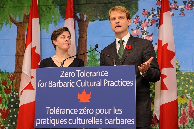 Tsiehta's tweet photo. @AndrewScheer Let's remind all Canadians what @AndrewScheer and the @CPC_HQ really thought of #Muslims.
Canadians don't forget Andy, we are not buying this bullshit!
#racism #xenophobia #bigots #hate #cdnpoli https://t.co/dOHDcuE5ph