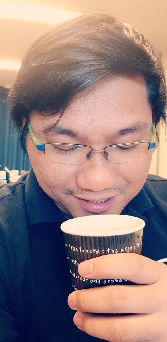 harthwell's tweet photo. "Gusto ko ng kape. Yung matapang. Yung kaya akong ipaglaban." ๐๐
๐๐ทโโ๏ธ๐ข๐โ #hugotkape #offshorelife #covid19 #coviddiaries https://t.co/vziDLQf86V