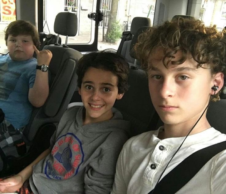 happykaspbrak's tweet photo. 𝕋𝕙𝕖 𝕓𝕖𝕤𝕥 𝕔𝕒𝕤𝕥 𝕖𝕧𝕖𝕣 ! 💫❤️
#ITcast #jackdylangrazer #wyattoleff #JaedenMartell #sophialillis #finnwolfhard #jeremyraytaylor #chosenjacobs https://t.co/veYZHHn5U5