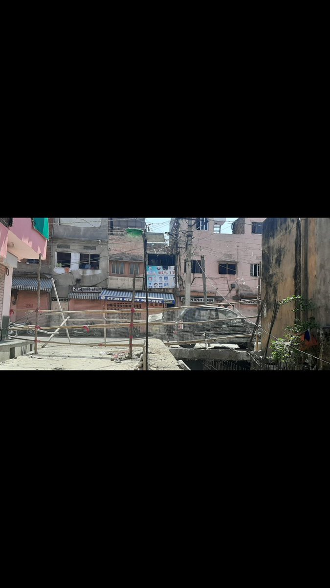 V r not prisoners. Facing regular Curfew since 26th of March. Connecting lane/streets to road r blocked
#HumanRights 
@jaipur_police 
@ashokgehlot51
#cmorajasthani
@RaghusharmaINC
@DrMaheshJoshimp
#TeamJaipurPolice 
#SmartJaipur 
#Curfew 
#Lockdowns 
@Ramganj_Jaipur
#pinkcity