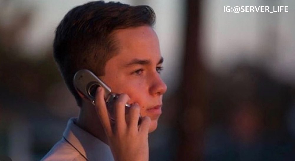TipOrGoHome's tweet photo. Me calling the CDC on my table after they stiff me https://t.co/rvvWe8ThR3