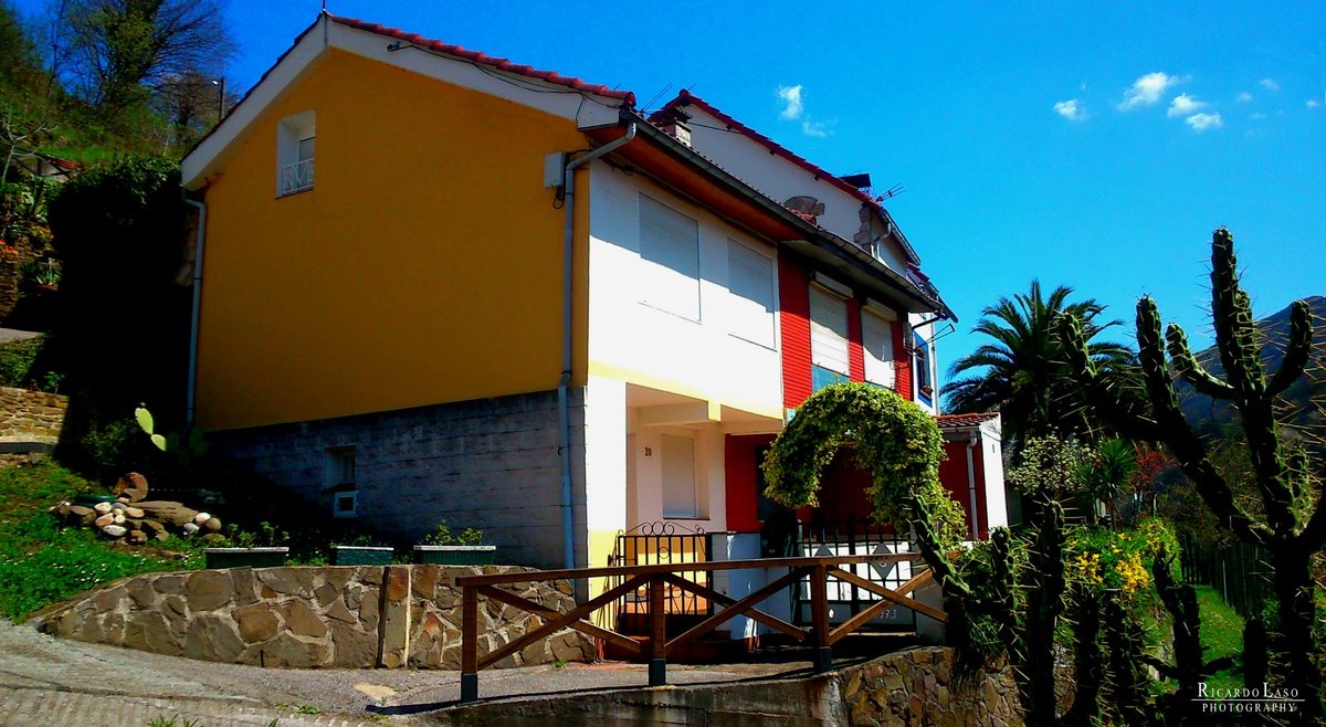 Ricardo_Laso's tweet photo. #FELGUERUA #ALLER #ASTURIAS
#Localidad del #Concejo de @Aller y Perteneciente a la #Parroquia de #Moreda. Está situada a una #altitud de 350 metros. Si te #gustan mis #fotografías, te #invito a #comentar, #comparir y #visitar mi #Blog de #Asturias en: https://t.co/WaBkFdxeal https://t.co/gXLLYyGtSf