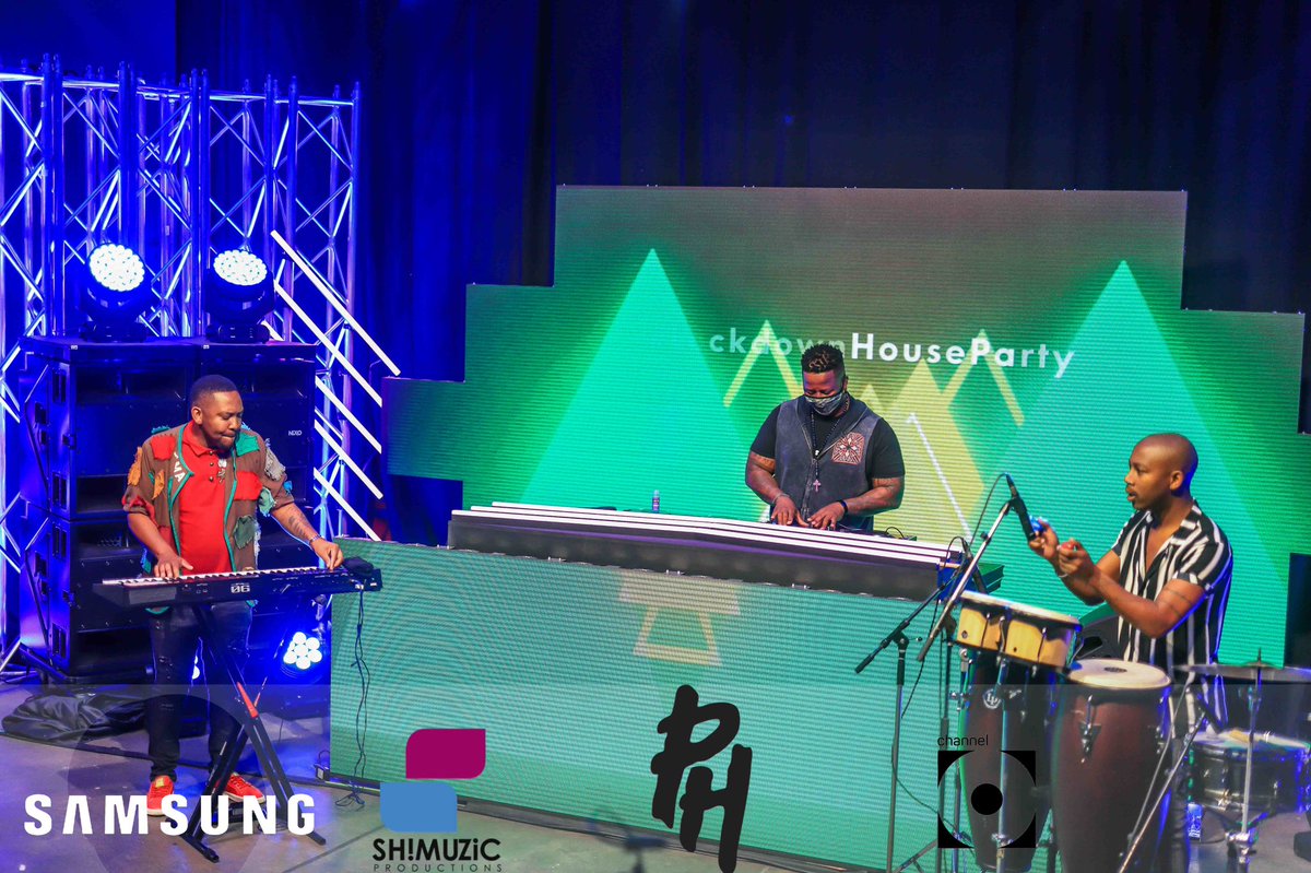 KucyKush's tweet photo. @DJFreshSA Haibo Big Dawg usenzani #LockdownHouseParty https://t.co/mKDZN0qmMv