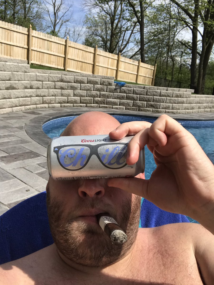 jswilcox84's tweet photo. @CoorsLight #sweeps #TakeTimeToChill https://t.co/dLTolqcyHx