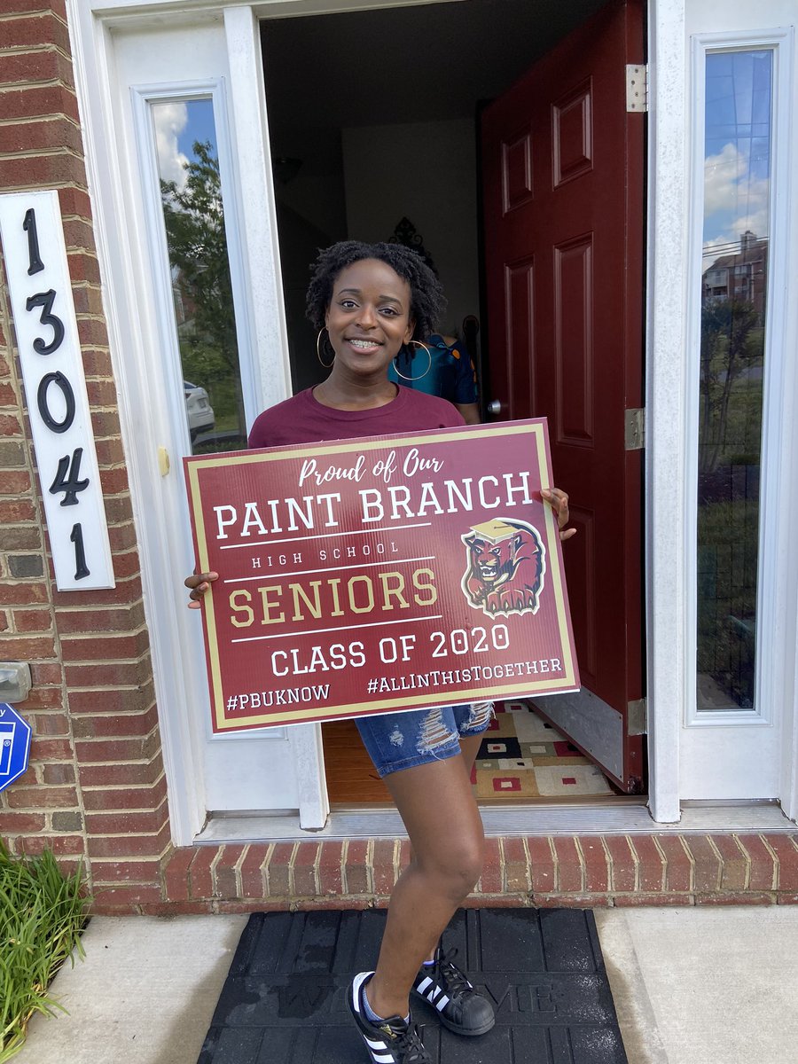BWertz518's tweet photo. Congrats PBHS Seniors! #pbhs #pbyouknow #paintbranch #Class2020 https://t.co/cEwetx45EV