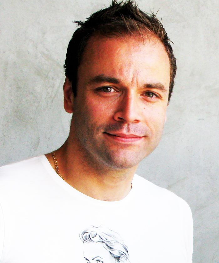 ChrisEveryHour's tweet image. 