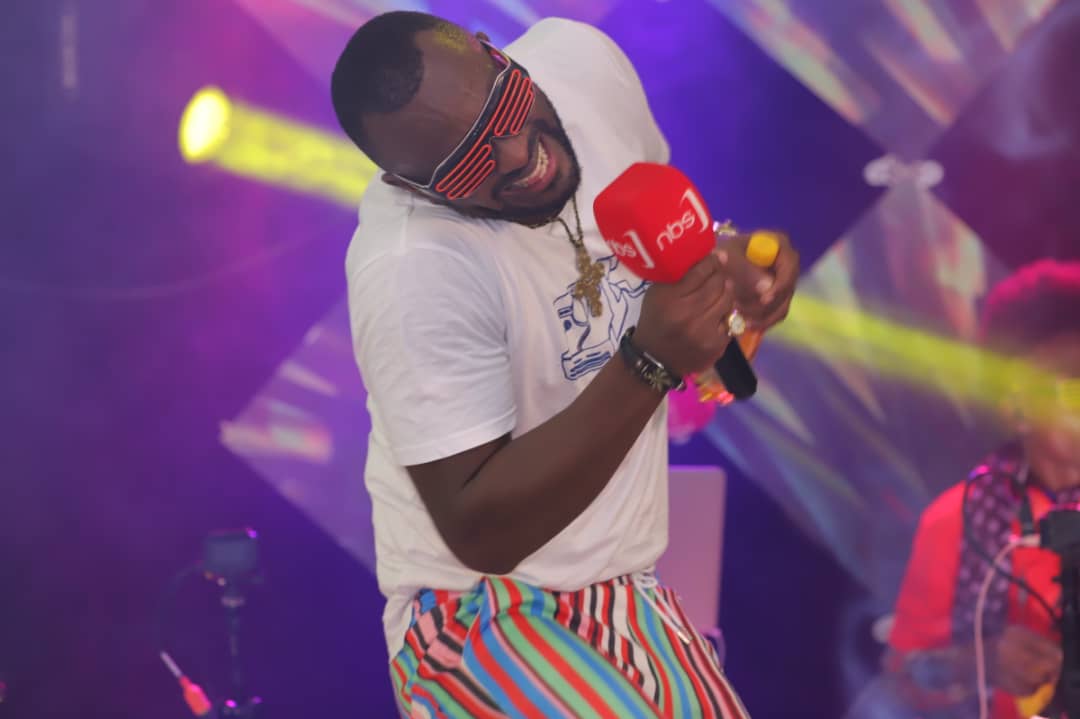 nbskatchup's tweet photo. Close your eyes, breathe and just dance your way out of the lockdown. Here to lift your spirits.  #NBSSNL #NBSUpdates https://t.co/LGKf7vHO9x