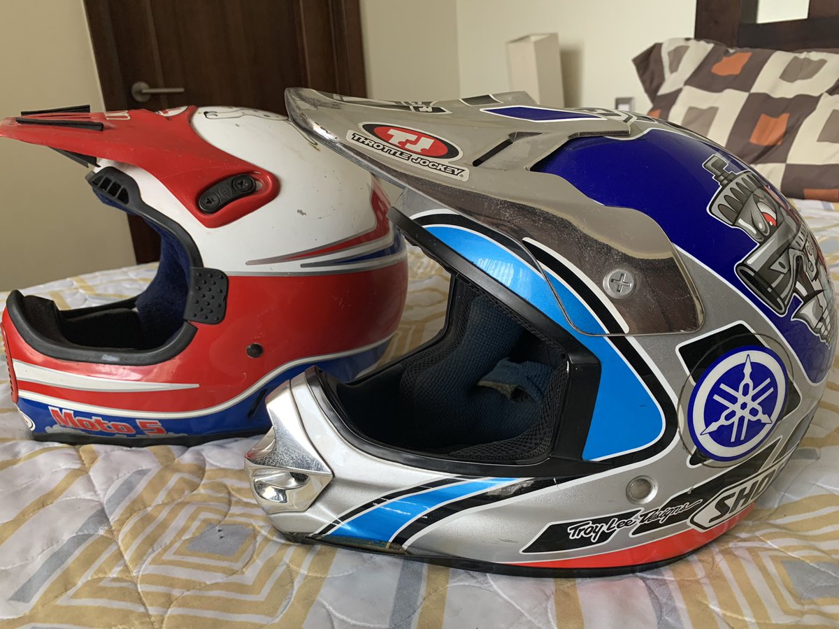 ovi_mx34's tweet photo. #desempolvando #bellhelmets #bellmoto5 #RickJohnson #shoeihelmets #shoeivfx #doughenry https://t.co/TVibKIpxLD