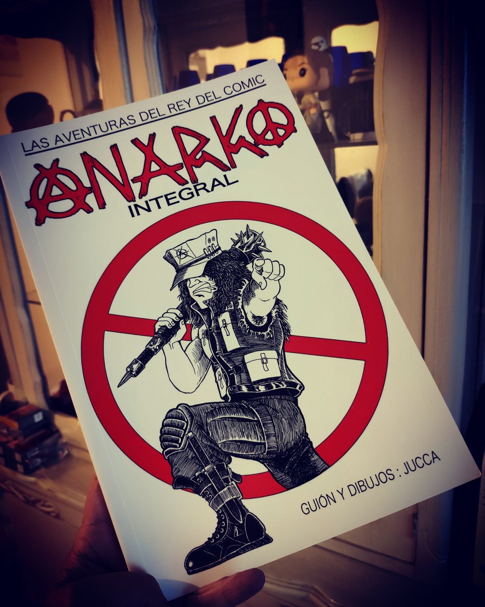 SoleAguileraV's tweet photo. Tesoros que una encuentra ordenando #Jucca #Anarko #Comic #Chile https://t.co/vKdQC4PCfx
