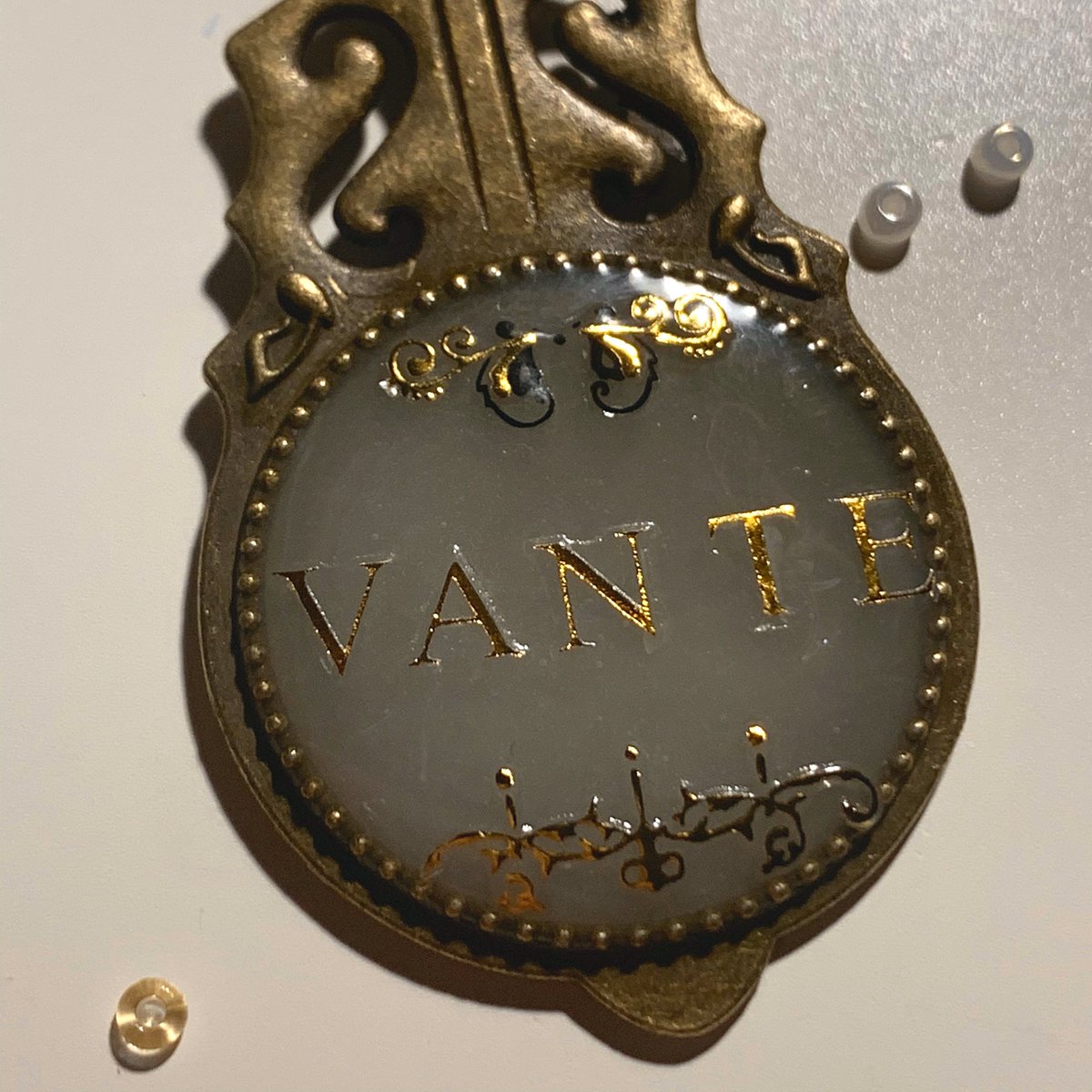teardise's tweet photo. vante violin keychain
🥺✨🧸🎻
#vantecore https://t.co/hc2InisJXM
