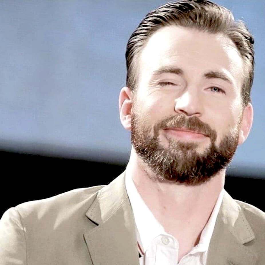 chris evans as emojis  — 𝒂 𝒕𝒉𝒓𝒆𝒂𝒅