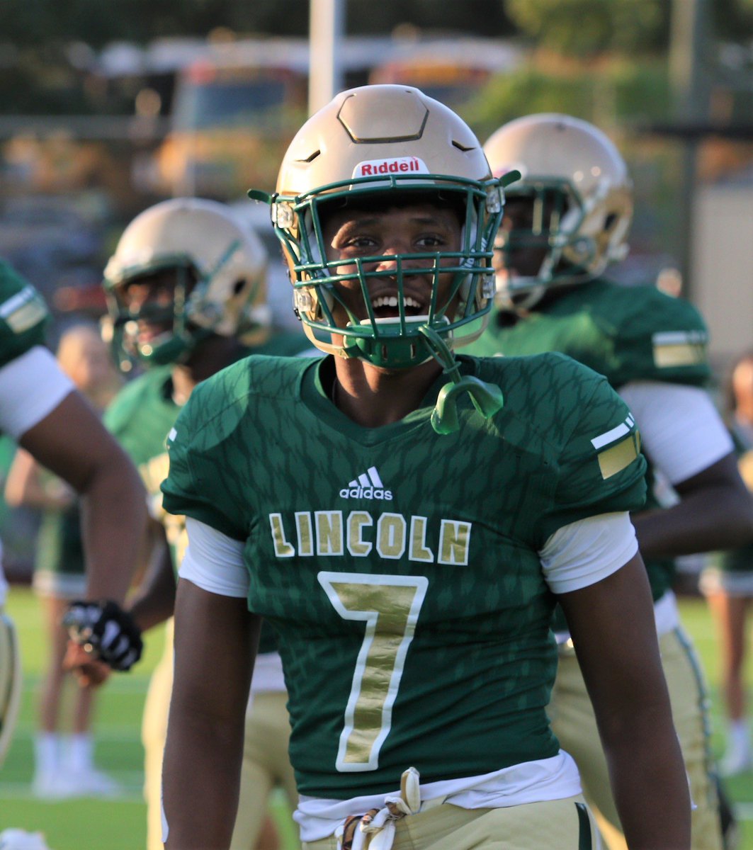 Lincoln Trojans Football tweet media