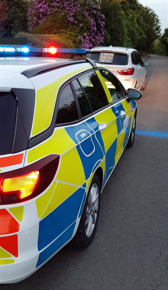 PC_Fulford's tweet photo. #Lateshift 1pm/Midnight...#MarkedProactivePatrols of #Wythall & #Hollywood...21:00hrs stopped a #White #BMW on #HoundsfieldLane with #NoInsurance ⛔🛂 #DriverReported & #VehicleSeized 🚔 = £300 Fine & 6 Points + Recovery Costs of £150 Plus #Police #Traffic @AlveWythallCops https://t.co/mpdr8tWwQg