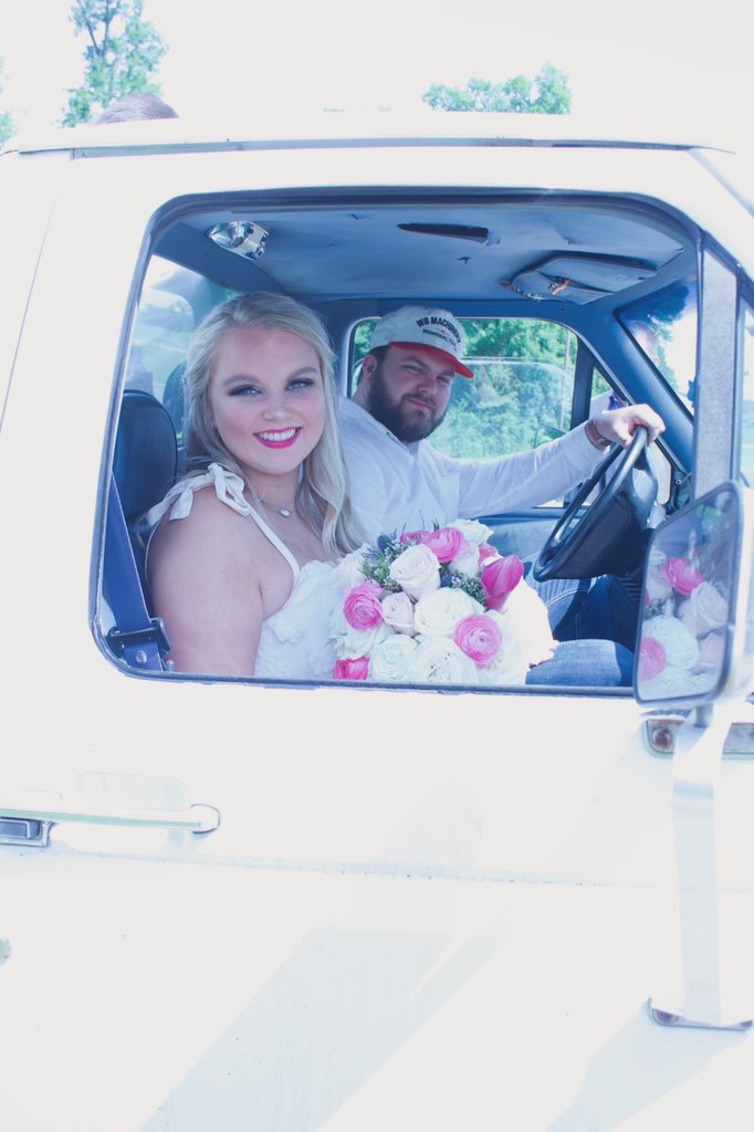 AshlynBrookeee's tweet photo. can officially call him my HUSBAND🤍 https://t.co/IYtSMKT3WV