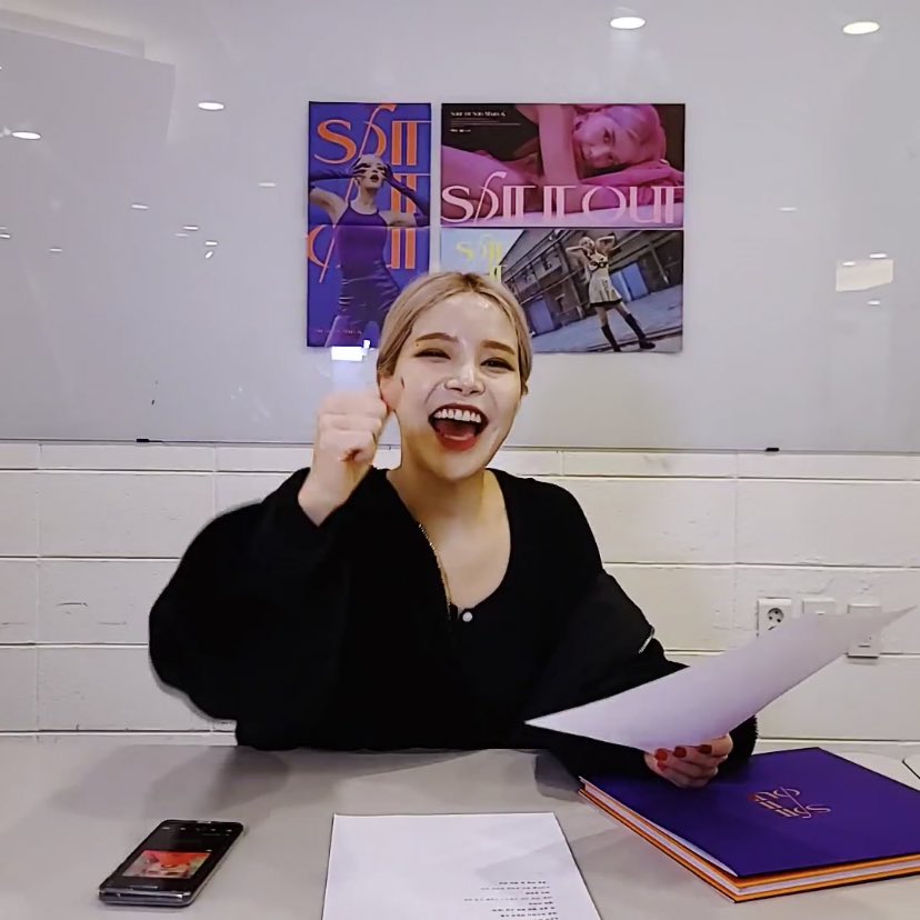 Yongsun on vlive at the end of the first day  @RBW_MAMAMOO