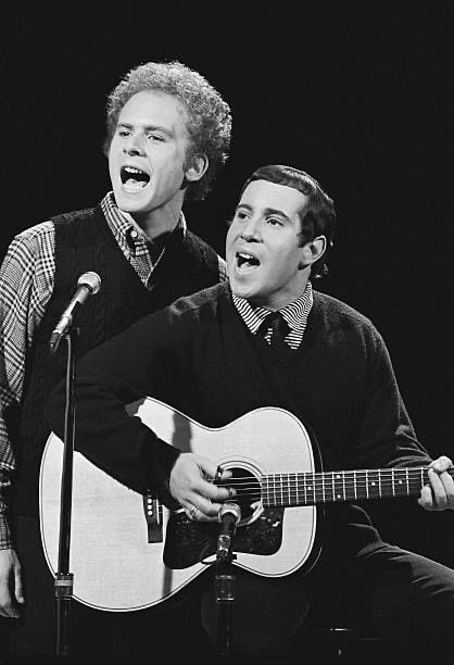 simon and garfunkel // their music is really nice to listen to when i’m sad. also paul simon is little. i think they’re better together so i put them in the same tweet.