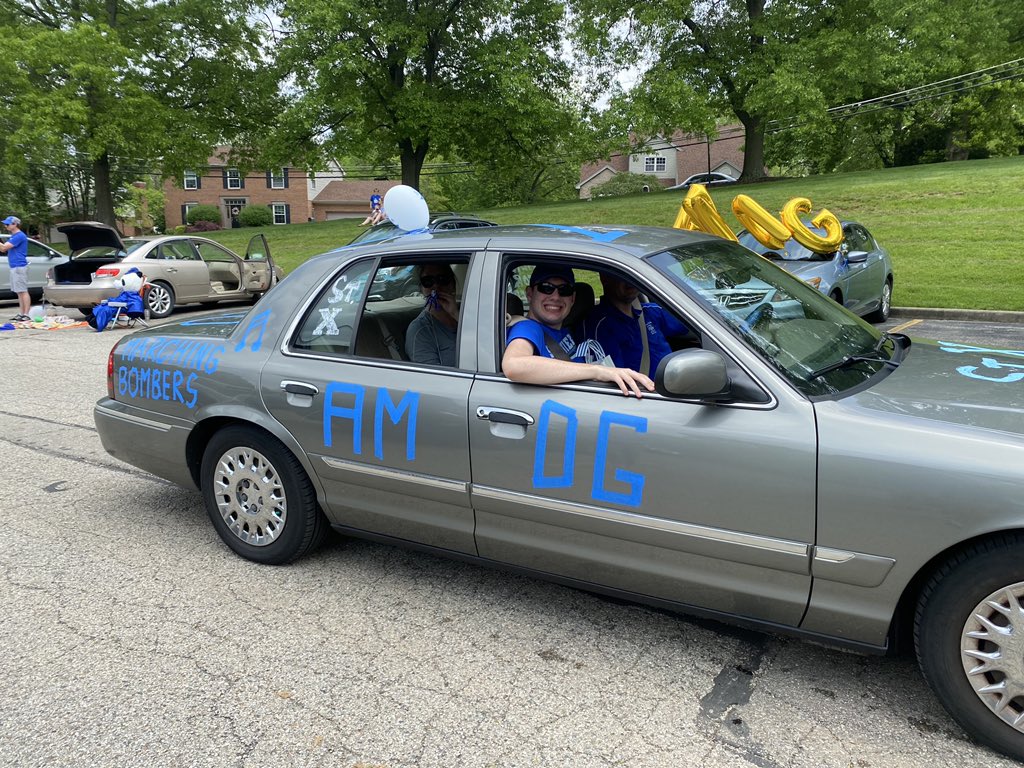 stxinfo's tweet photo. The Class of 2020 had a socially distanced parade today to celebrate their entry into the Long Blue Line of alumni! #stx2020 #longblueline https://t.co/W6HPGlVa0V