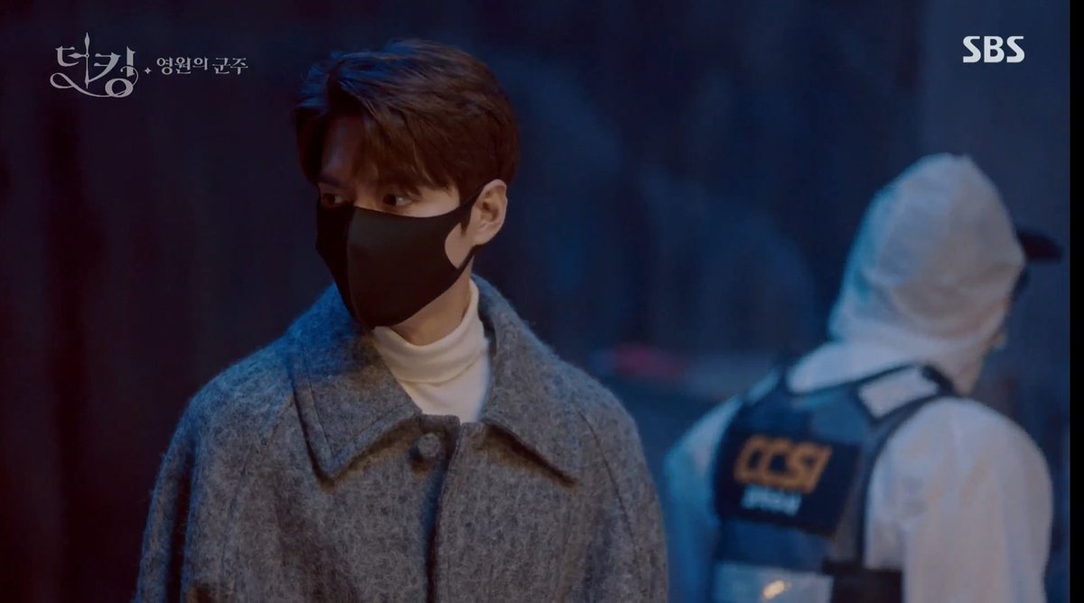 long time no see black mask even the mask can't hide leeminho's handsomeness  #TheKingEternalMonarch