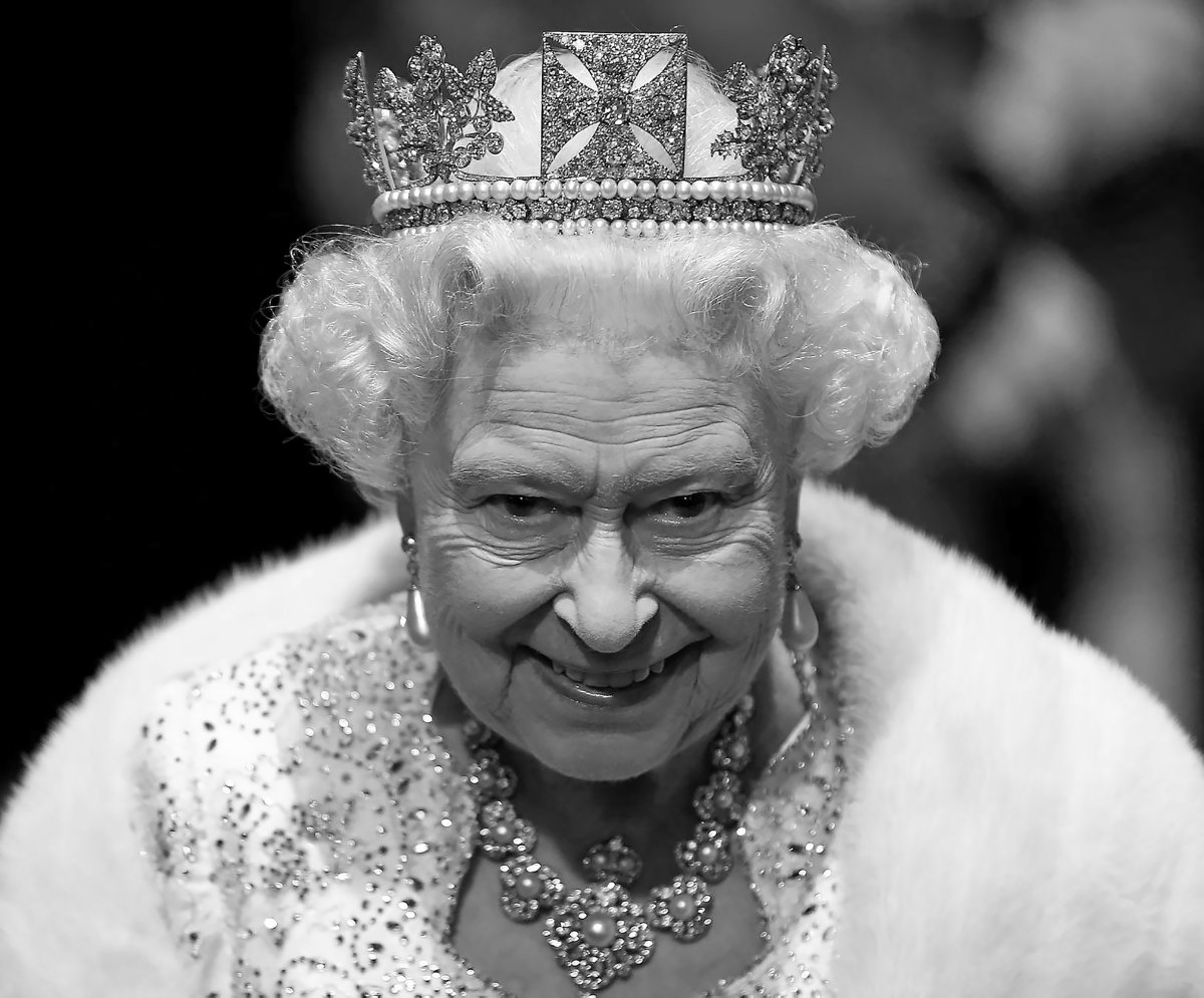 The Current Monarch And Supreme Leader Of The New World Order... Queen Elisabeth II.