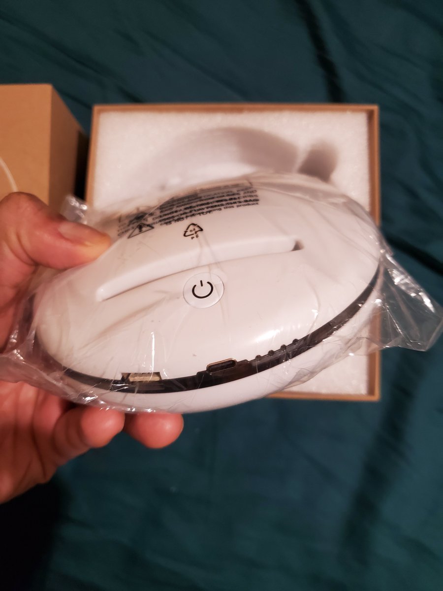 On a lighter note, my CleanseBot arrived. That's right, the world's first bacteria killing robot (I ordered it given I used to travel a lot, before the pandemic) I have no idea if it actually works, but the concept sounded good 17/n https://www.indiegogo.com/projects/cleansebot-world-s-first-bacteria-killing-robot/x/2017467#/