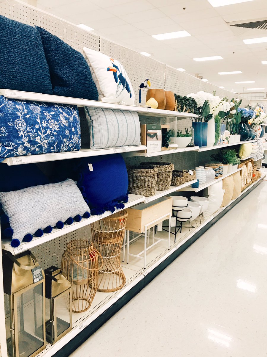 TaylerNol's tweet photo. Had so much fun flexing my VM muscles today in decorative home! Thank you @Fit2095 for your collaboration.💙 #Flex @crw12tarheel @ThatTJBurns @KevinKaminski10 @Devenn_Williams @worner_robert @BlakeHillTarget https://t.co/6NjPfnULI3
