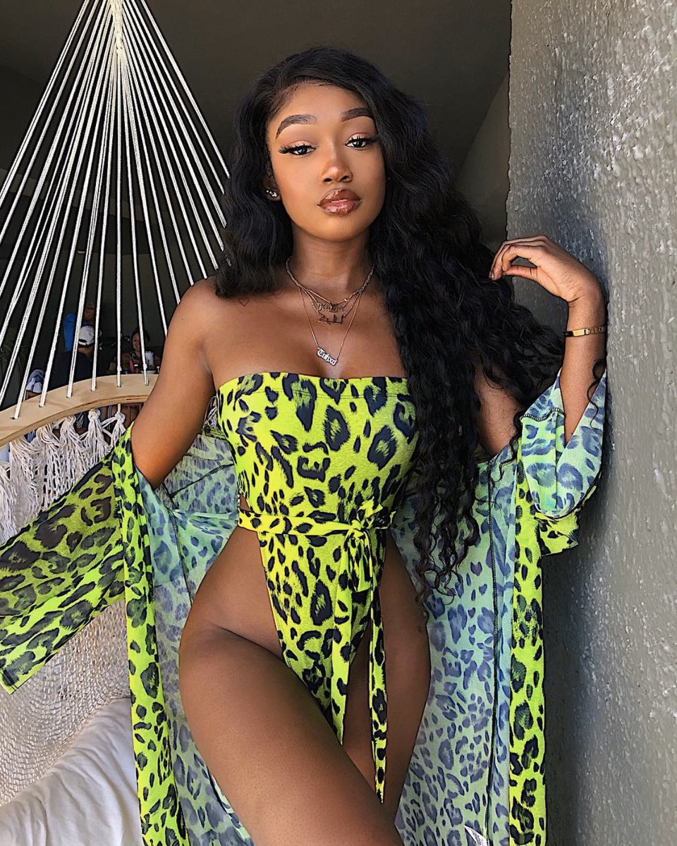 𝐞𝐛𝐨𝐧𝐢𝐞𝐬  tweet media