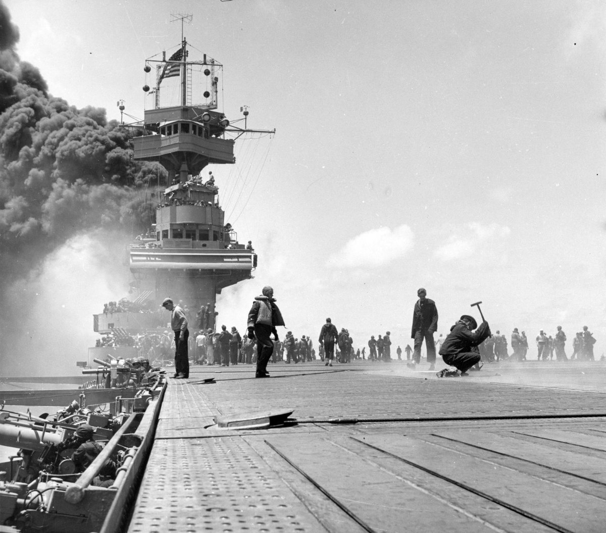  #MemorialDay WWII U.S. Navy ill prepared in terms of ships, and much of that devastated atPearl Habor. By the grace of God our carrier fleet was at sea, spared, and proved naval air power by sinking four enemy carriers at Midway.62,614 Navy sailors & officers lost in WWII.