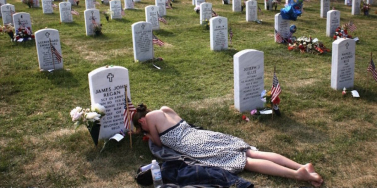 CoachGeneChizik's tweet image. Every Memorial Day, this picture gets me. While some of us are at the beach eating BBQ and burgers...some spend it like this. Her fiancé was killed by a roadside bomb in Iraq. Gut check kinda stuff. Monday, please honor our fallen men and women. They’ve earned it...
#MemorialDay