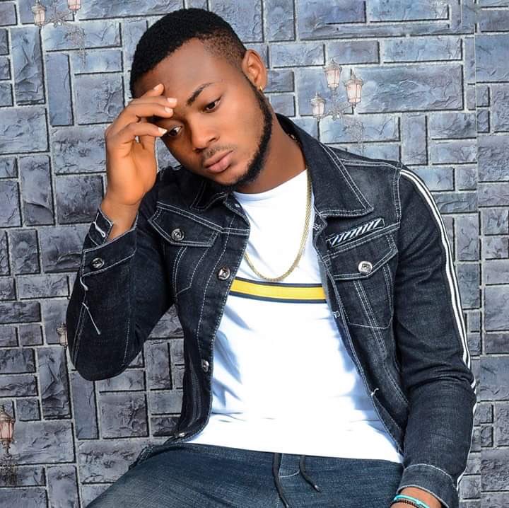 Tizzybayne1's tweet photo. Follow me up 🙏🙏 #ManLikeMikeXCiroc #davidovsburnaboy #staysafe #COVID19 #lovelylouies #MOREandMORE #follo4folloback #Davido #Burnaboy #EasyListening #pleasemore #EidUlFitr #ArtistOnTwitter #musician #upcomingartist #Taliban #talented #followme #Iloveyoubaby #goodmorning #good https://t.co/FcO6EZj0hl