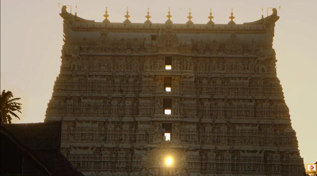 IndiaTales7's tweet photo. These pics here show Sree Padmanabha Swami Temple during Equinox.
The sun goes down along the middle portion of Gopuram of this Temple on equinox.
This occurs twice each year.

This architectural marvel itself is reflective of how brilliant &amp; knowledgeable our ancestors 
were😌🙏 https://t.co/bfE330aRhf