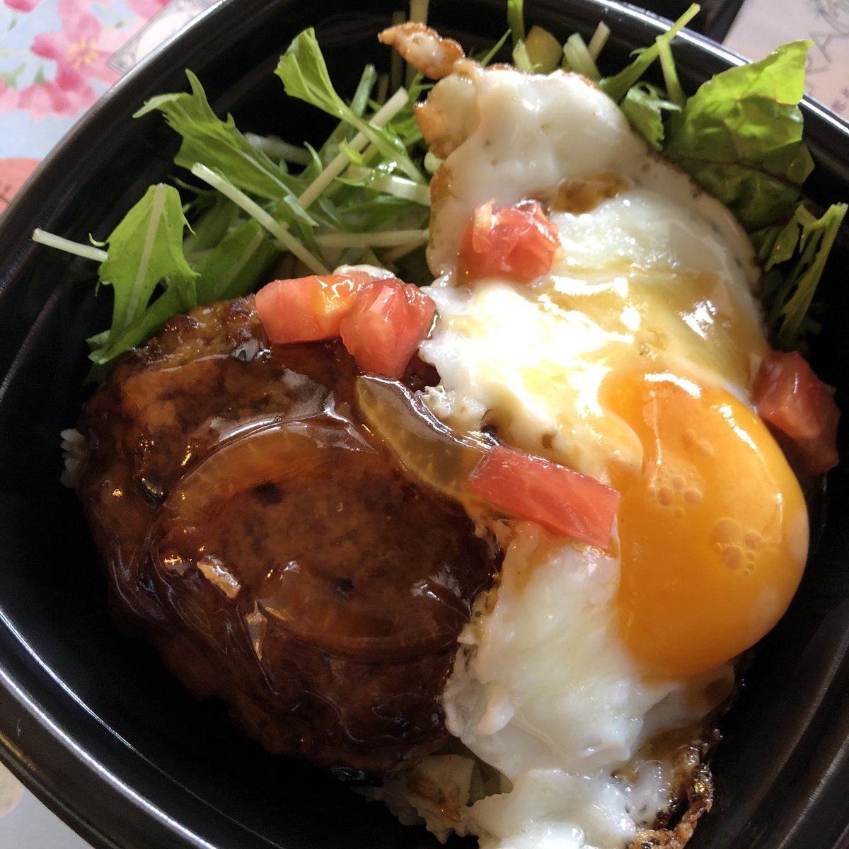 Wai على تويتر 東小金井waiランチテイクアウトやってます ロコモコ丼 ガパオライス スパムおにぎり スパイシータコライス サーモンアボカドご飯 豚角煮ご飯 ローストビーフご飯 エスニックグリーンドライカレー お待ちしてまーす T Co 8463n4pfw2