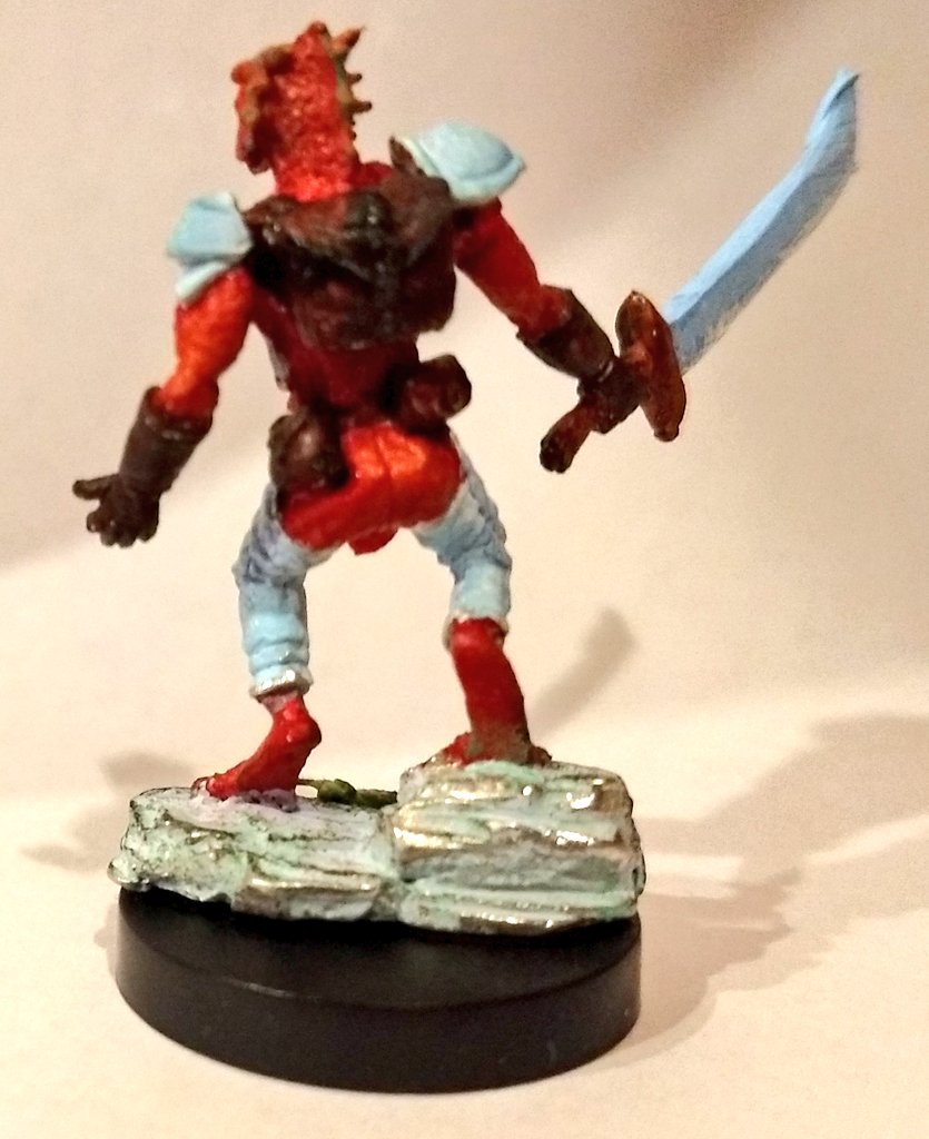 Madth333's tweet photo. My second ever @reapermini arrived today! He's going to be the #catfolk #Leomaer from #TalesofAsparia
Also got my Bases!
... So here's my first #reapermini #Dragar in what I'ma call his final stage! LOL
And tomorrow it all gets to go to the table in play!!!
#DnD #miniatures https://t.co/K0Khtc9CUy