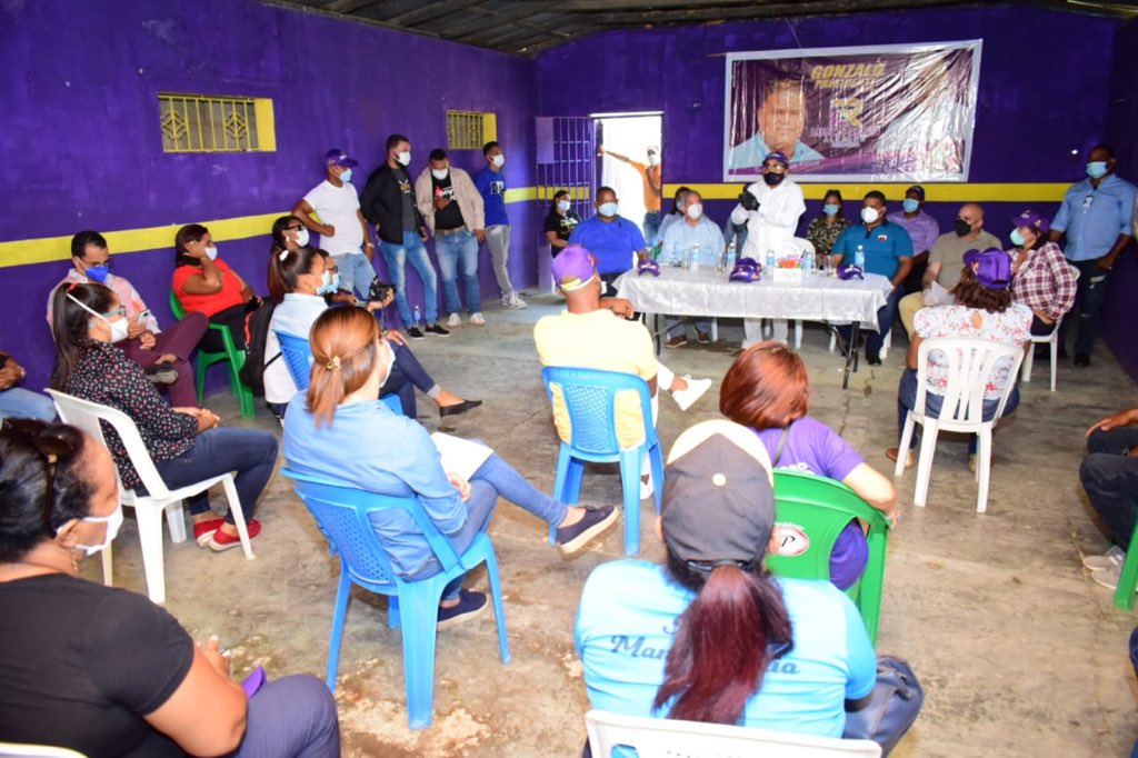 mayoescoto's tweet photo. En Palo Verde marzo ganamos y volveremos a ganar en las tres boletas de las elecciones presidenciales el 5 de julio, con el triunfo de dos diputados, un senador y nuestro próximo y seguro presidente @gonzalo2020rd 💪🏽 #NoAlRetroceso #SoyPLD #ATrabajar #GonzaloPresidente https://t.co/s8F8B5HsVG