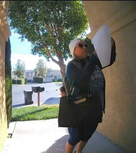 eugenegu's tweet photo. Really hope someone identifies this racist white woman going around San Leandro, California posting notes on people’s homes telling Asian Americans to leave the country so that a white person can take over their house. We are just as American as anyone else. Stop the hate please. https://t.co/WJlkmU5UR2