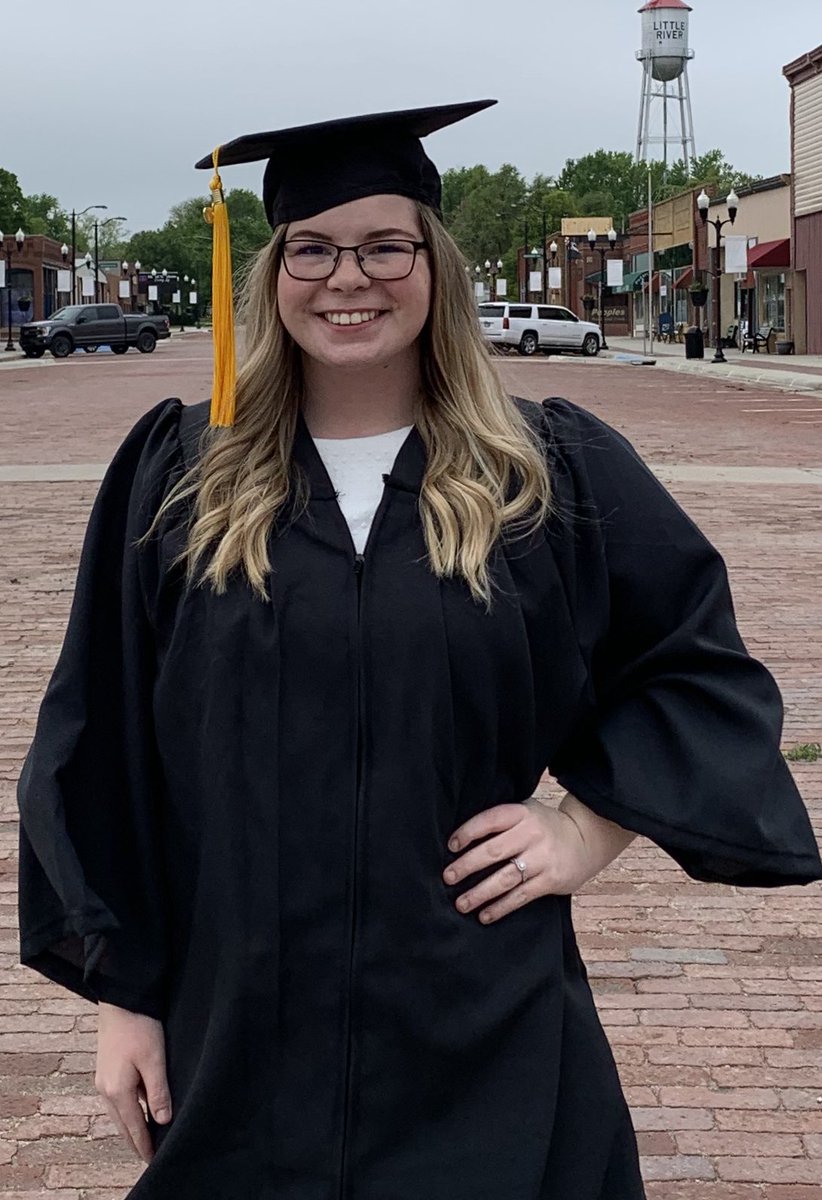 mcphersonspirit's tweet photo. We want to wish a big CONGRATULATIONS to our 2020 Spirit Program Graduates! Thank you for all you have done for the program! We are excited to see your bright futures as Bulldog Alumni!
#BulldogSpiritForever
#GuardTheHouse
#BulldogAlumni https://t.co/hnKFkRQp7z