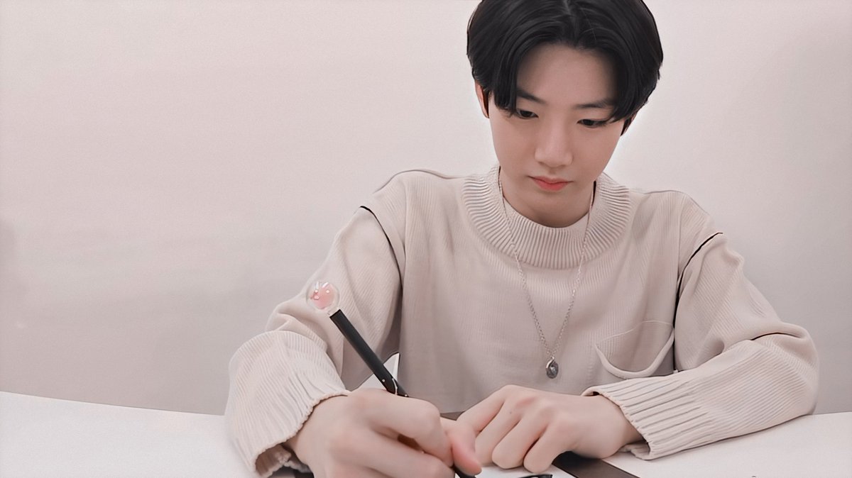 junkyu writes you notes every day because he thinks handwritten letters are way better than text messages