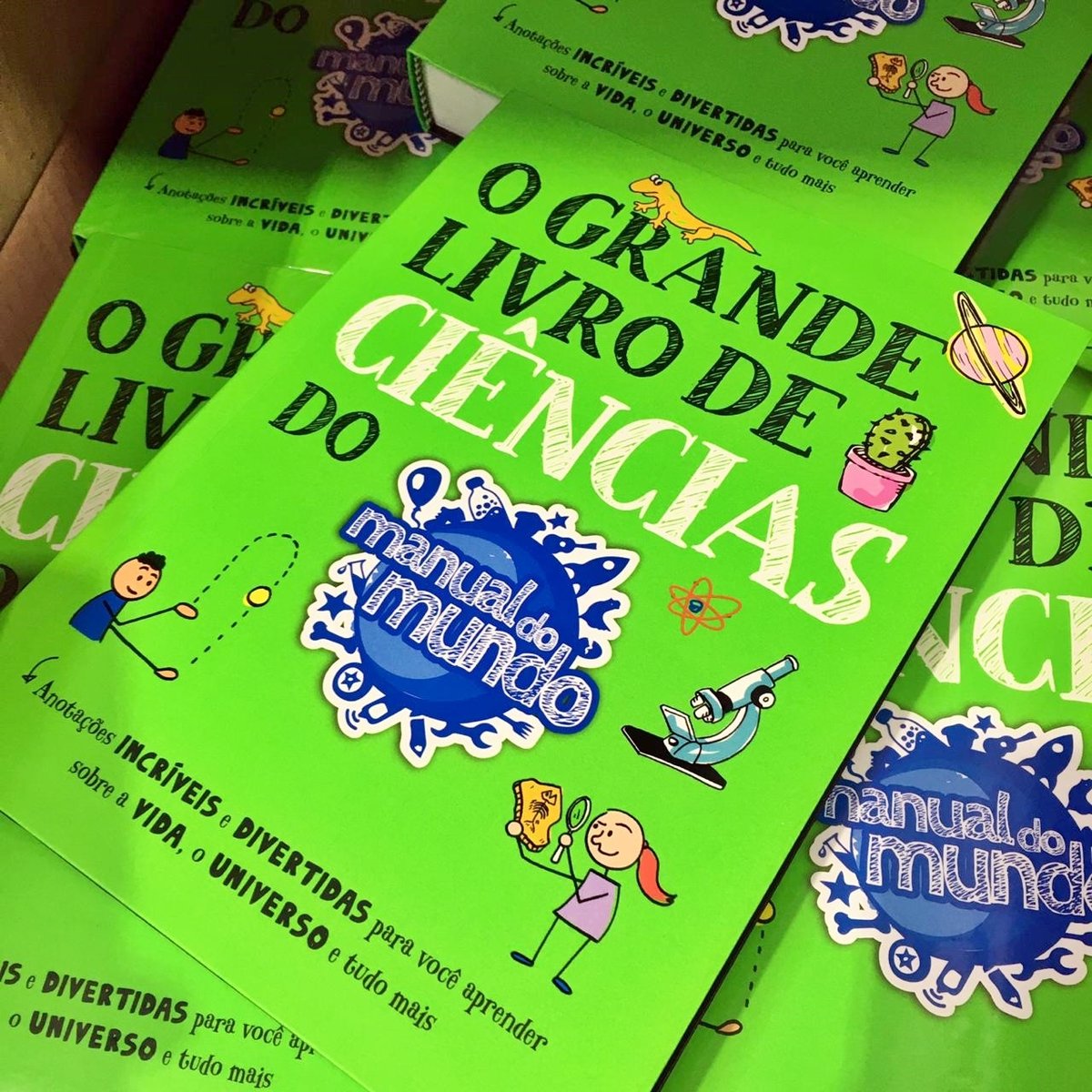 LivCuritiba's tweet photo. Um livro perfeito para aprender #ciências brincando e tirar as melhores notas! Super colorido, com ilustrações engraçadas, macetes de memória, definições simples, tabelas práticas e testes.
https://t.co/n7NzSyXSAM
#aprenderbrincando #estudaremcasa #boraestudar @manualdomundo https://t.co/S9OzIXbFPn