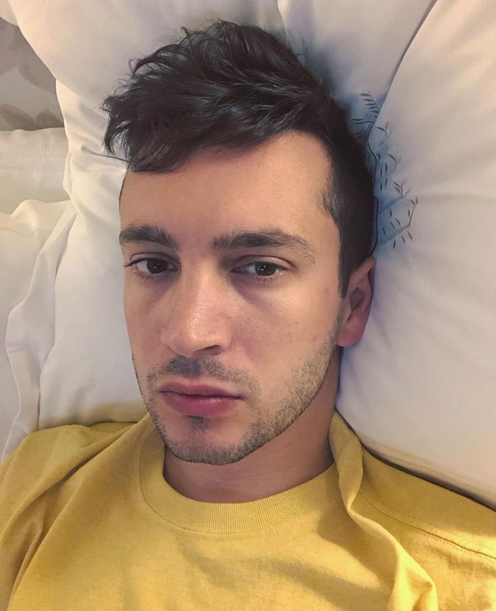 Thread of Tyler Joseph pictures that I love way too much