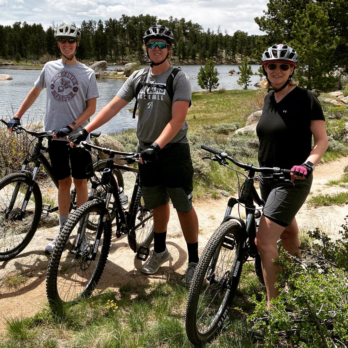 sstreeter3's tweet photo. Getting some high country time in with my #socialdistancing crew. https://t.co/no26tyMlFq