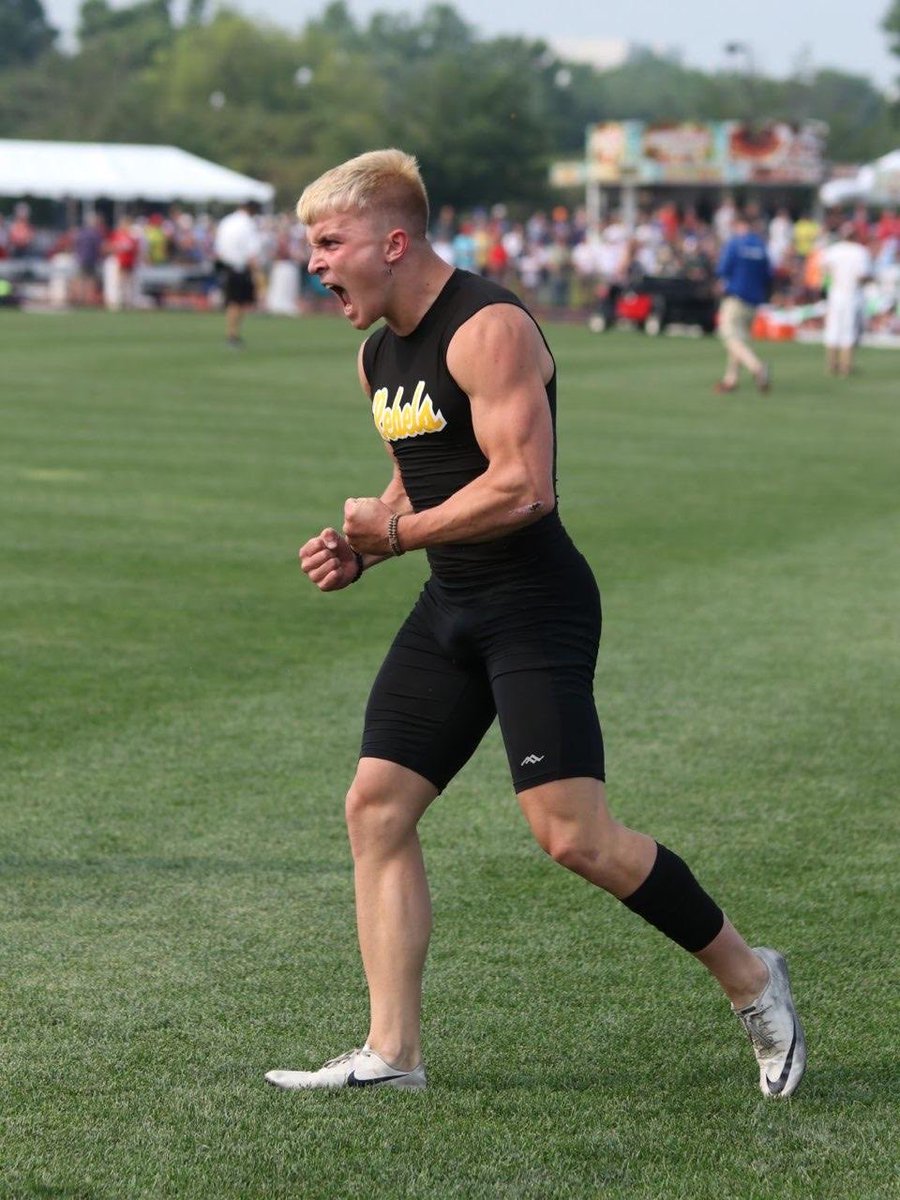 Our last #StateChampionSpotlight for the school year is on the fourth member of the 2109 4x100m and 4x200m relay teams, ETHAN POWELL! During the road to state, Ethan proved to be arguably one of the best lead off runners in the entire state.