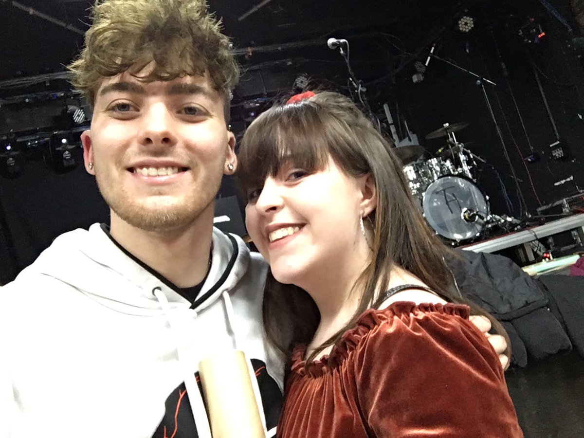 firestormjoshxo's tweet photo. #selfieforjack @TheHaraJack you are so lovely & i love you so much very proud of you! even if you are taller than me ;)) also follow me. 🤘🏻 https://t.co/FSHlIcj8lA
