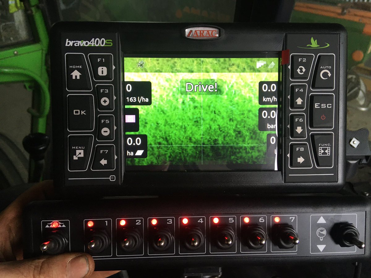 KevinMcDonnellP's tweet photo. Upgraded sprayer controls to enable section control and rate control thanks to Suir sprayers. Just need to get parts to talk to Trimble system next. @SuirSprayers @Vantage_Ire @CONSUS_UCD @OhioStateFABE https://t.co/EwAb2bFhSp